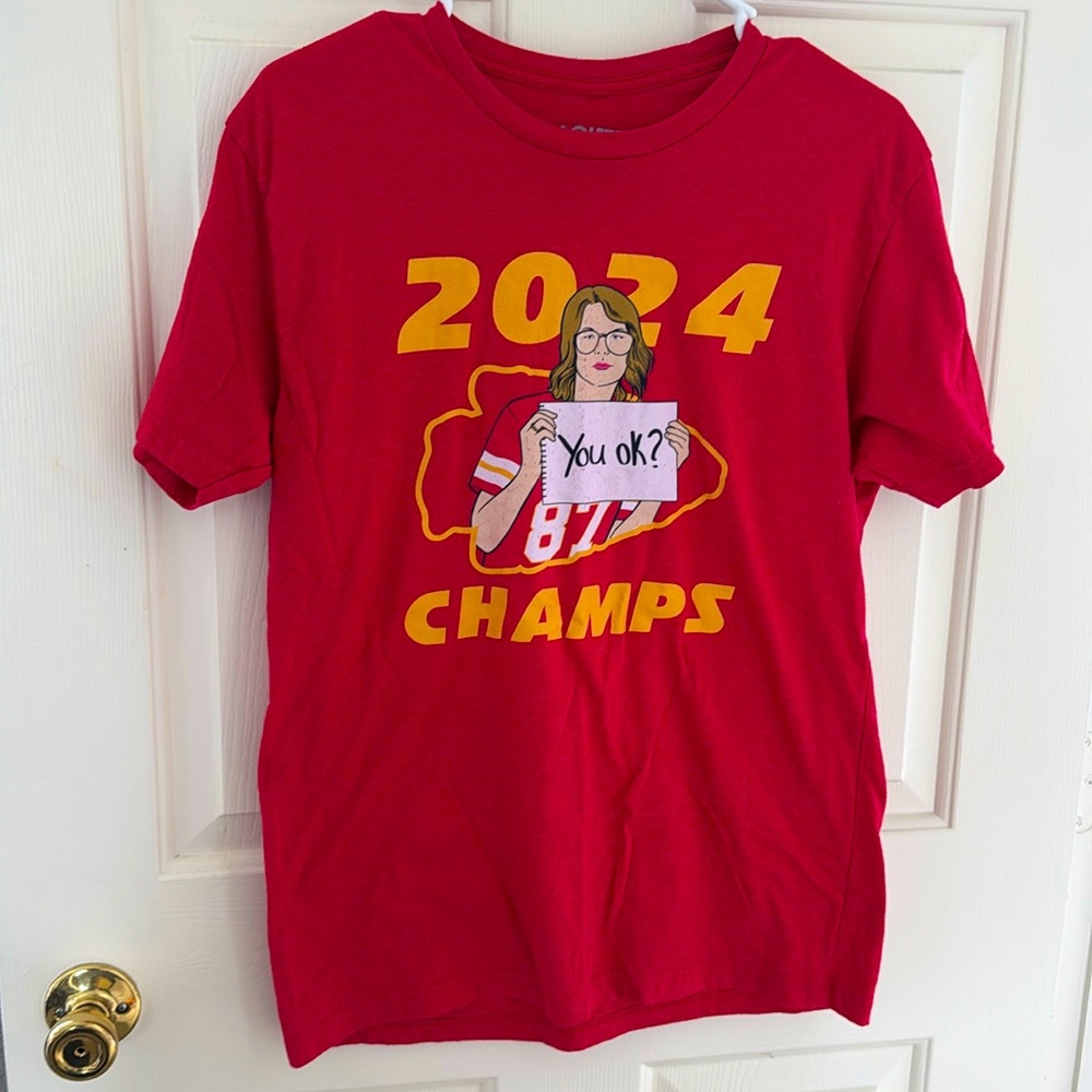 2024 KC Champs Taylor Swift Kansas City Chive T-shirt Size Medium